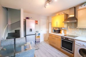 Kitchen- click for photo gallery